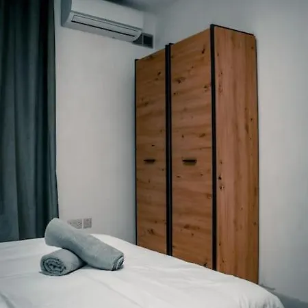 Beachfront Bugibba * خليج سانت بول