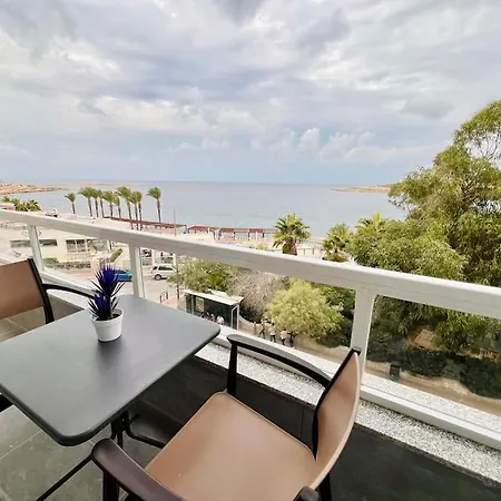 Beachfront Bugibba * Σεντ Πόλς Μπέι