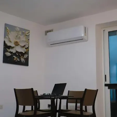 Beachfront Bugibba Daire