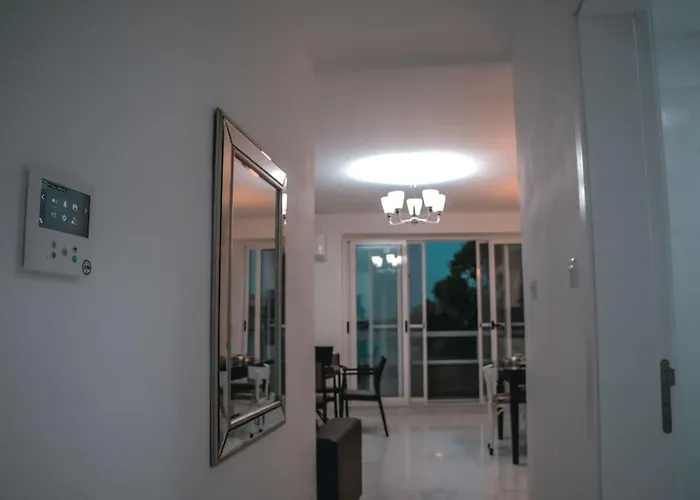 Beachfront Bugibba Apartament St. Paul's Bay