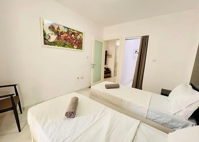 Beachfront Bugibba *