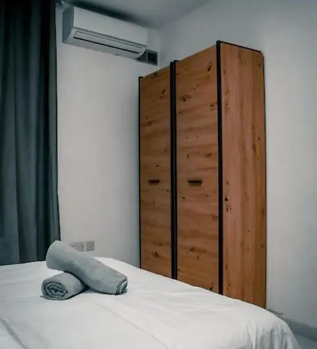 Beachfront Bugibba * St. Paul's Bay