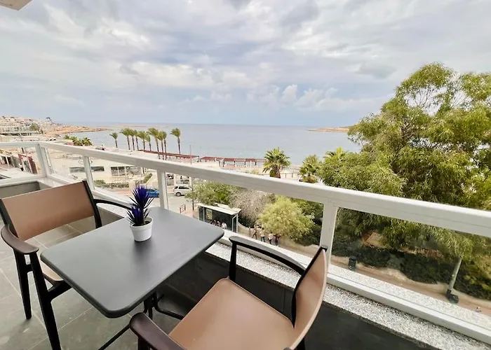 Beachfront Bugibba * San Pawl il-Baħar